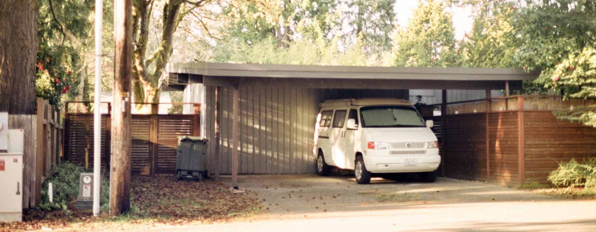 Comment fermer un carport en aluminium ?